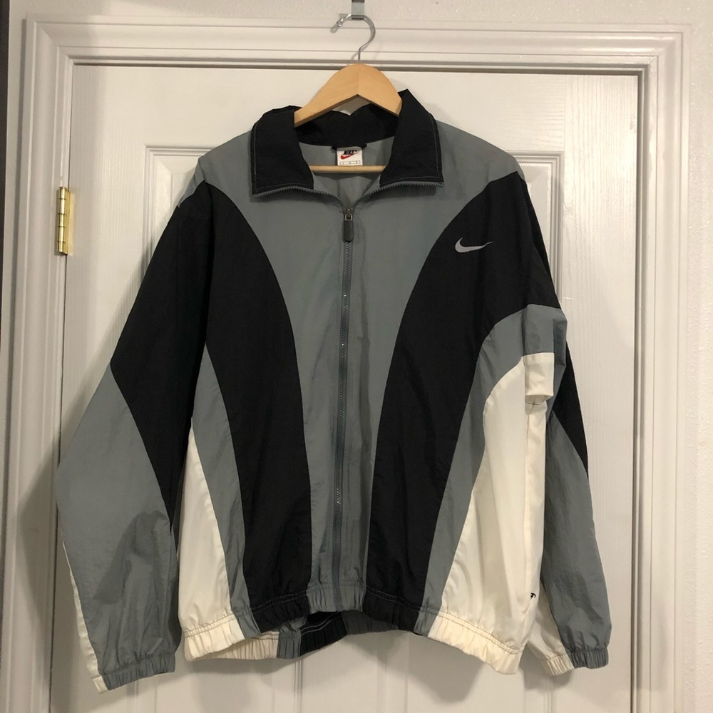 Nike vintage retro windbreaker large